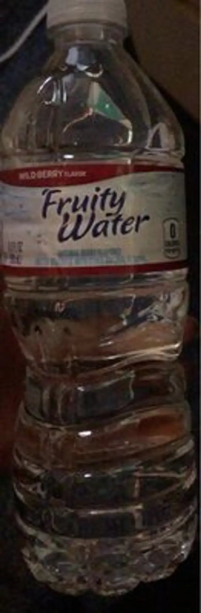 Fruity water wild berry flavor