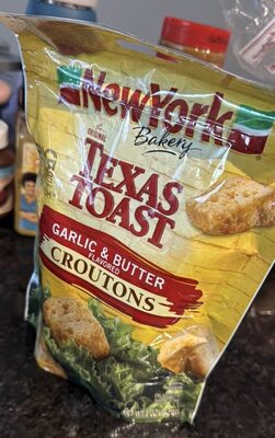 Texas Toast Garlic & Butter Flavored Croutons front packaging
