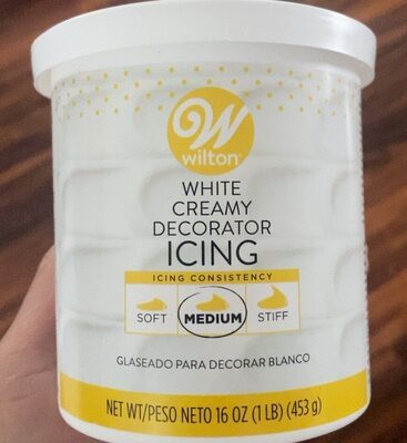 White creamy decorator icing