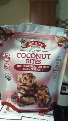 Organic coconut bites with goji