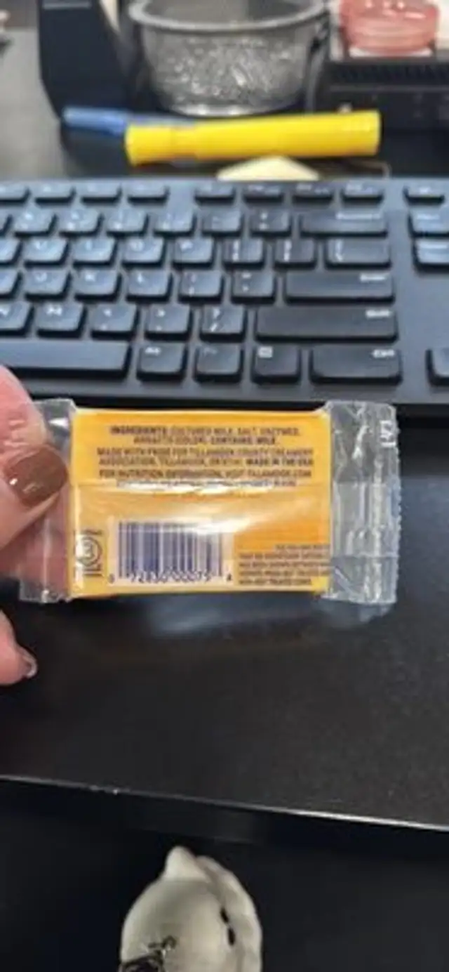 Medium Cheddar nutrition facts table