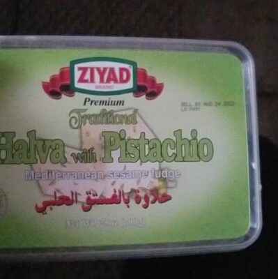 Halva with pisachio