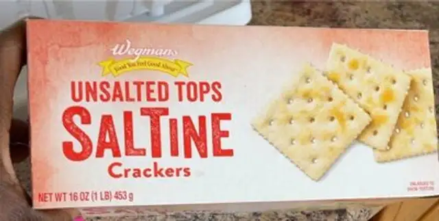 Unsalted saltine crackers front packaging