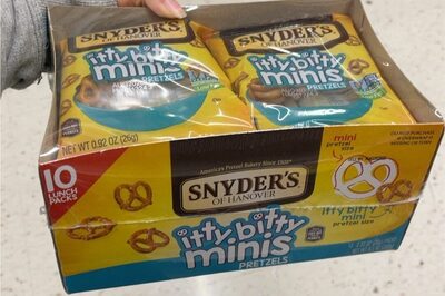 Itty bitty minis pretzels
