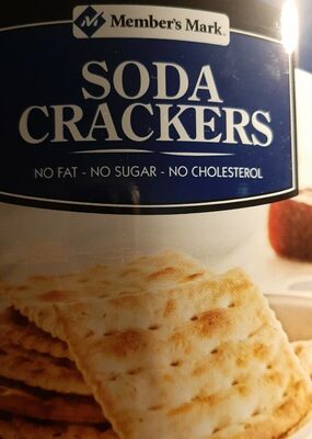 Soda crackers front packaging