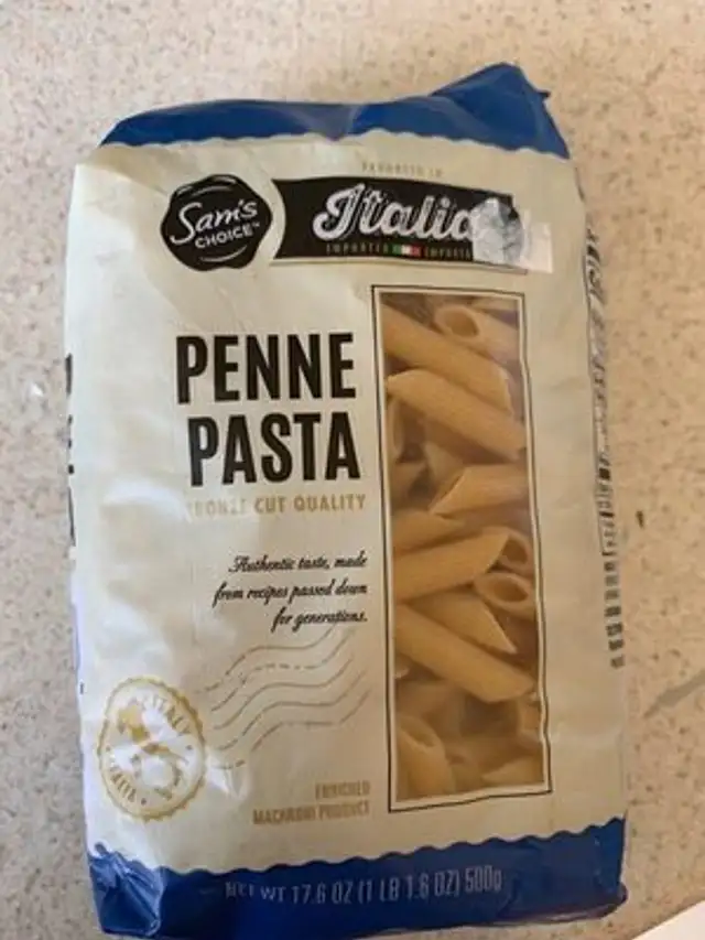 Enriched macaroni product penne pasta front packaging