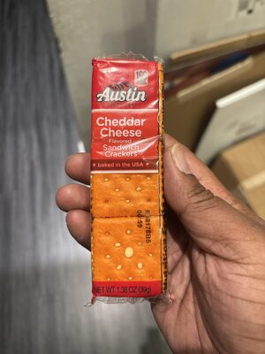 Cheddar Cheese on Cheese Sandwich Crackers