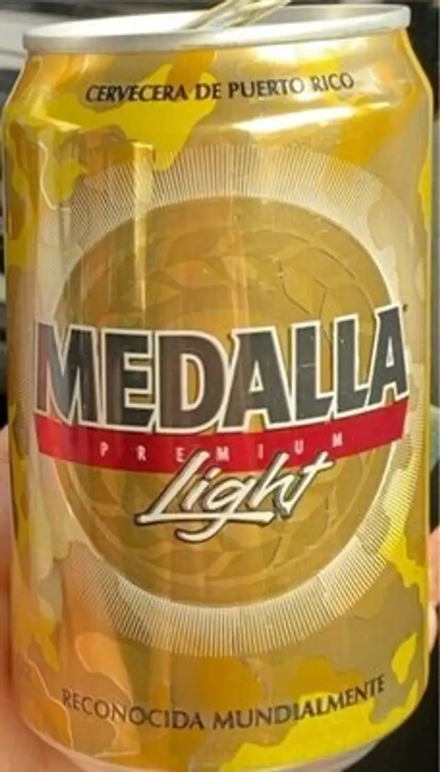 Medalla Light