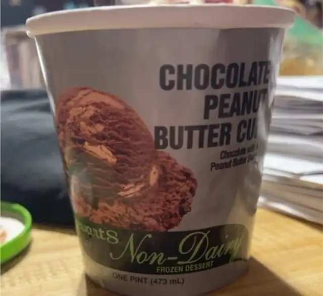 Chocolate peanut butter cup icecream