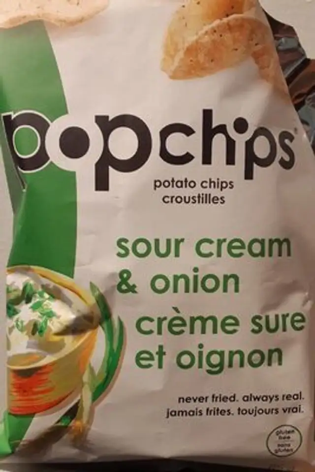 Pop Chips sour cream & onion