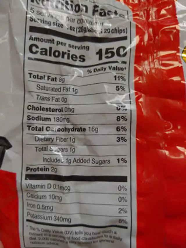 New orleans kettle style spicy cajun crawtators potato chips, spicy cajun crawtators nutrition facts table