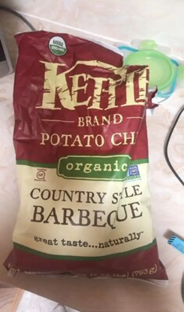 Kettle Brand Country Style BBQ Potato Chips front packaging