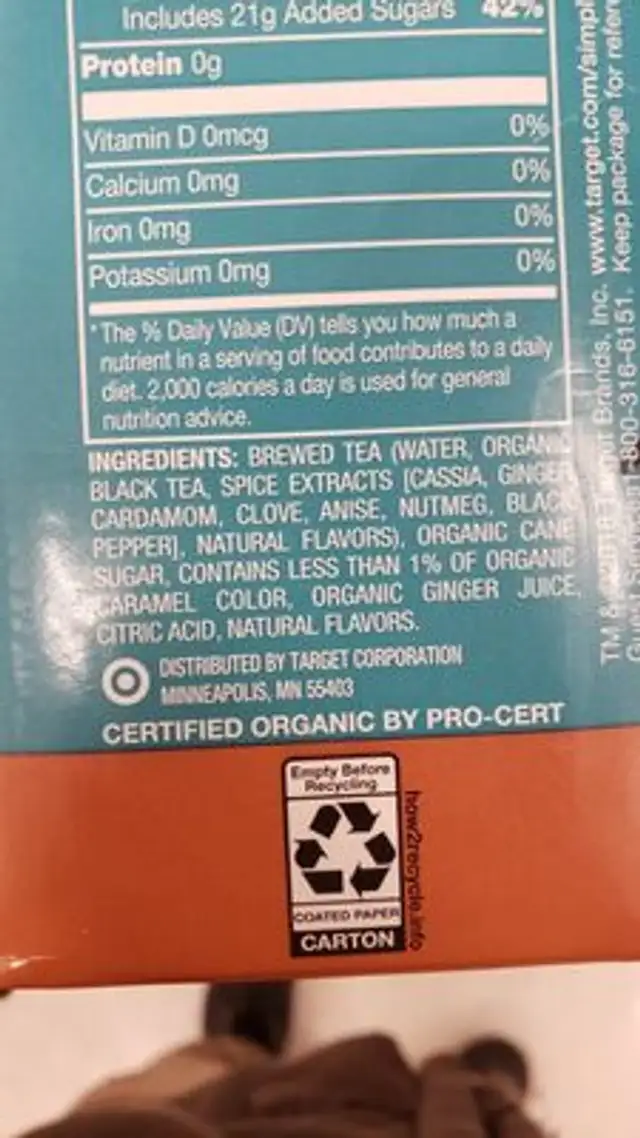 Organic black tea concentrate, classic chai tea latte ingredients label