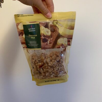 Banana nut with almonds & dark chocolate chunks granola, banana nut front packaging