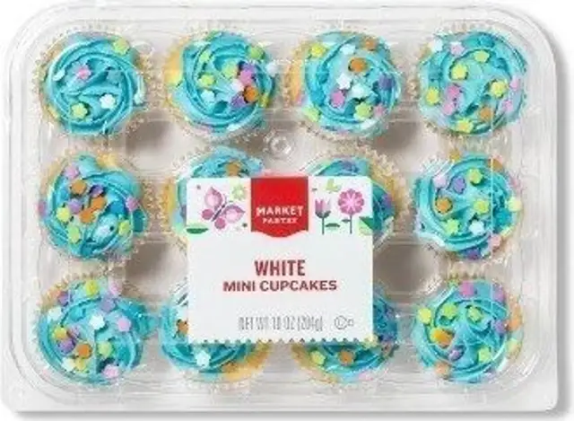 White mini cupcakes