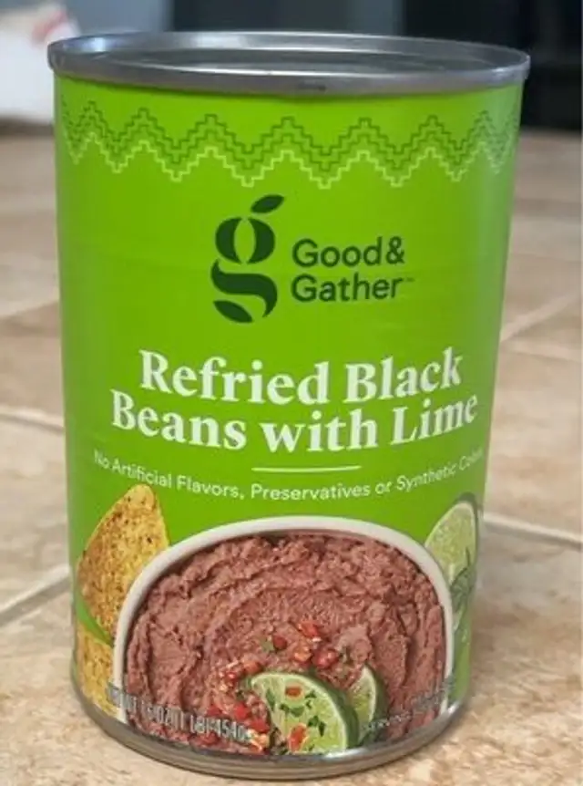 Refried black beans with lime