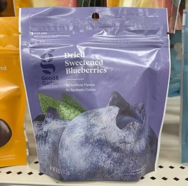 Dried sweetened blueberries