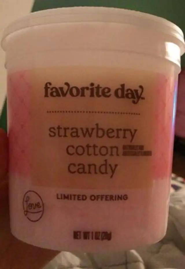 Strawberry cotton candy