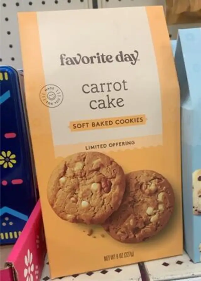 carrot cake soft baked cookies
