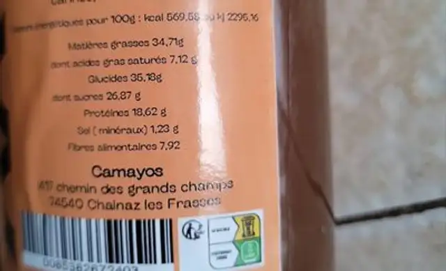 Pâte à tartiner cacahuètes cacao nutrition facts table