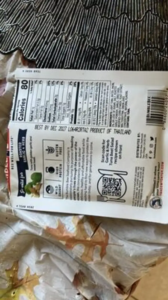 Roasted Garlic & Herb Wild Caught Tuna nutrition facts table