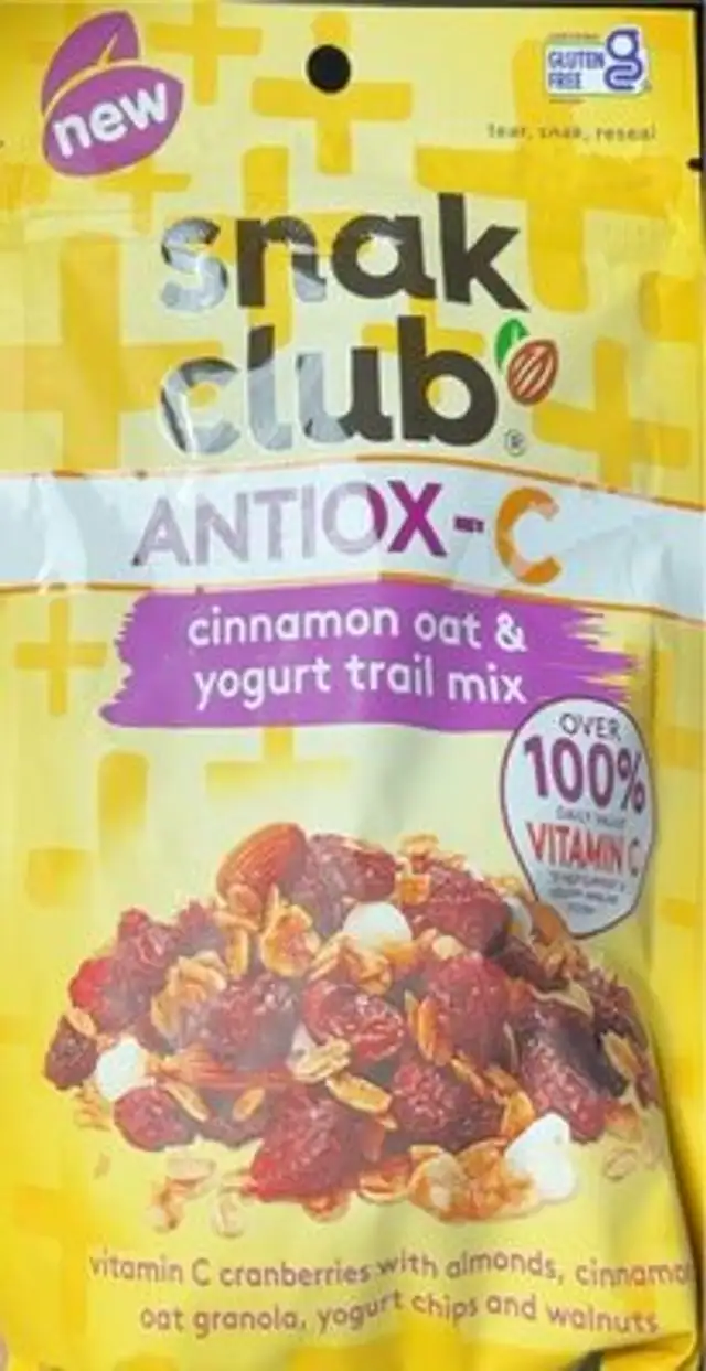 Snakclub Antiox-C Cinnamon oat & yogurt trail mix