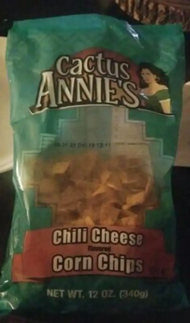 Chili cheese corn chips