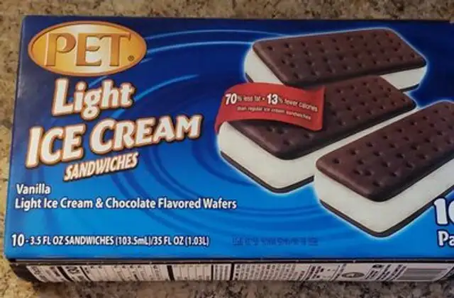 Light ice cream sandwiches