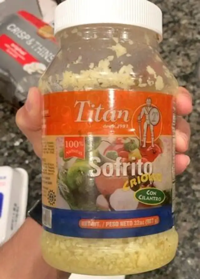 Sofrito criollo con cilantro