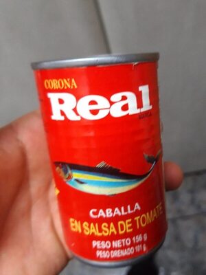 Caballa en salsa de tomate.