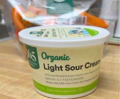 Organic Low Fat Cream, Sour front packaging