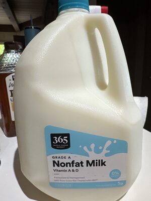 Whole Foods 365 Nonfat Skim Milk