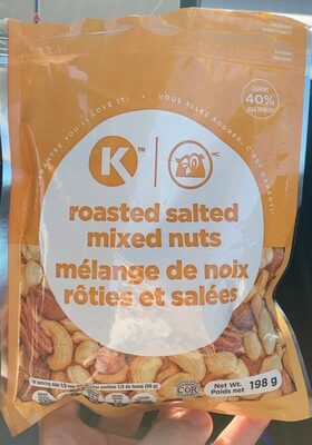 Melange de noix roties et salées