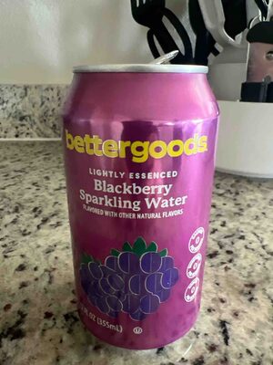 Blackberry Sparkling Water front packaging