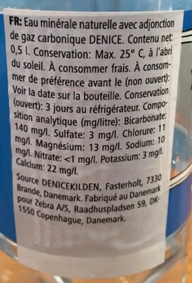 Natuurlijk mineraalwater ingredients label