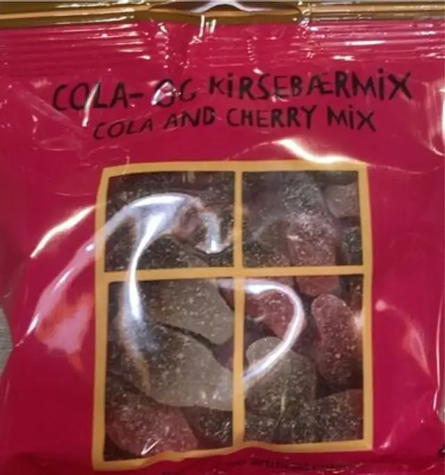 Cola and cherry mix