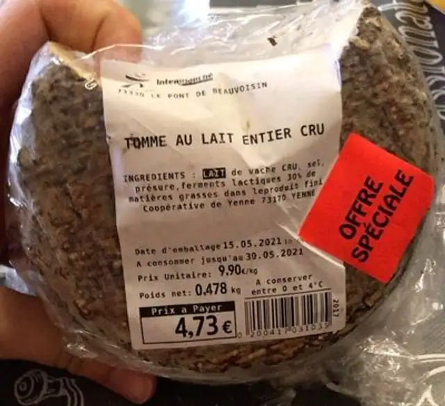Tomme au lait entier cru
