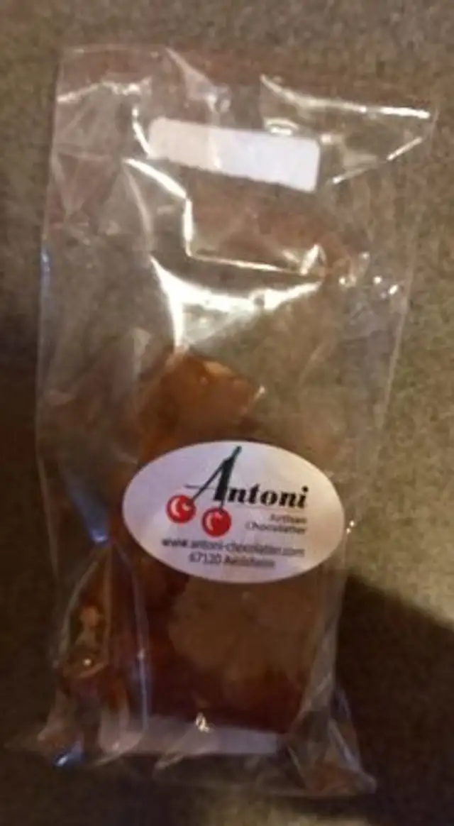 Chocolat lait aux amandes
