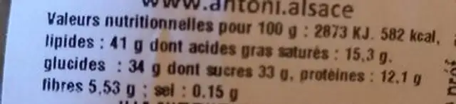 Chocolat lait aux amandes nutrition facts table