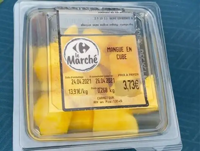 Mangue en cube frais