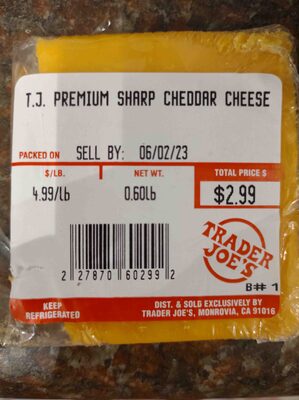 Wisconsin sharp Cheddar cheese front packaging