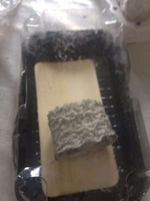 Sainte maure de touraine front packaging