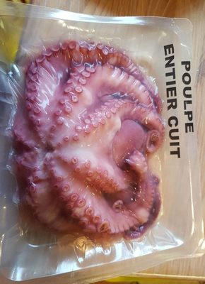 Poulpe entier cuit