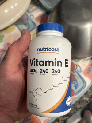Vitamin E front packaging
