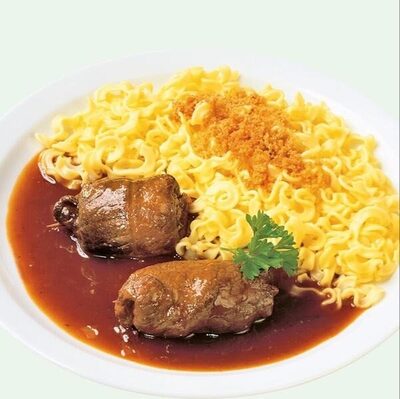 2 Rinderrouladen -mit kleinen Holzspießen handgesteckt-