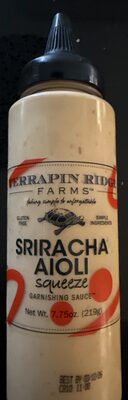 Sriracha mayo garnishing squeeze front packaging