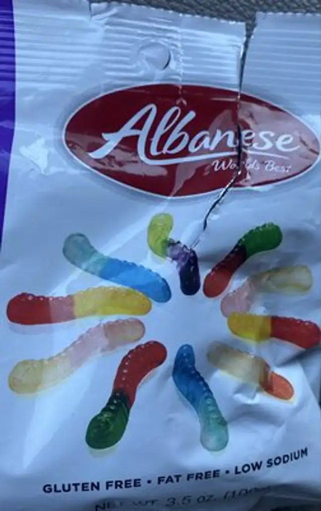 Mini gummi worms