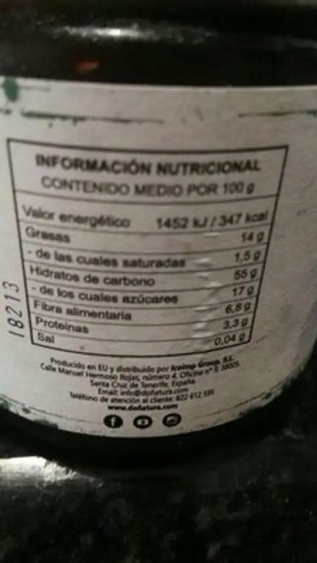 Crema de avellanas con cacao nutrition facts table