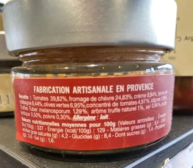 Specialité a base de fromage de chevre, olive verte nutrition facts table