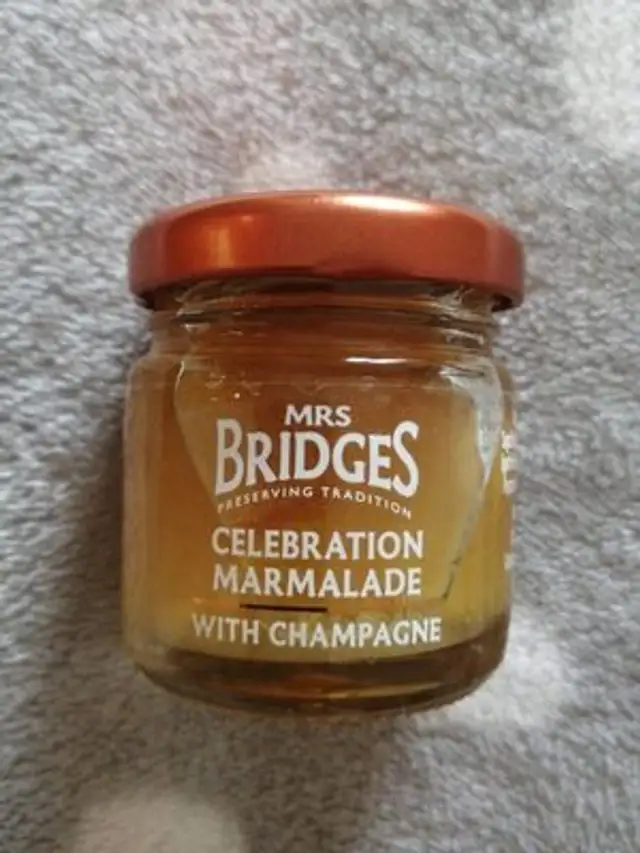 Célébration marmalade with champagne